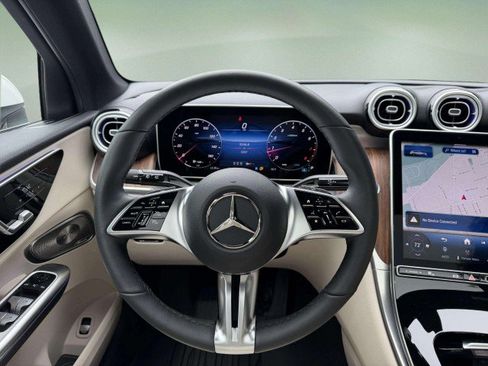 Certified 2026 Mercedes-Benz GLC 300 4MATIC image 10