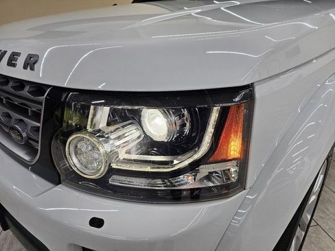 Used 2016 Land Rover LR4 HSE image 11