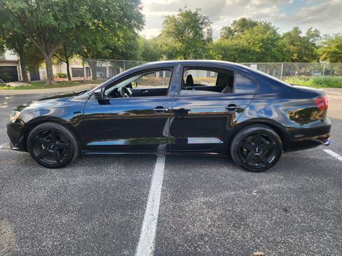 Used 2016 Volkswagen Jetta S FWD image 4