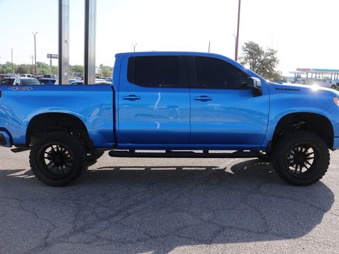 Used 2025 Chevrolet Silverado 1500 RST w/ LPO, Dark Essentials Package AWD/4WD image 8