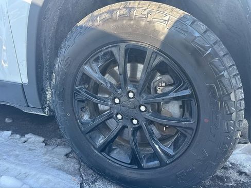 Certified 2020 Jeep Cherokee Latitude Lux w/ Quick Order Package 26H Lux image 4