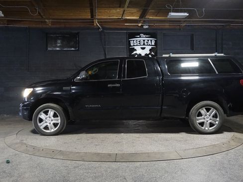Used 2011 Toyota Tundra Limited AWD/4WD image 2