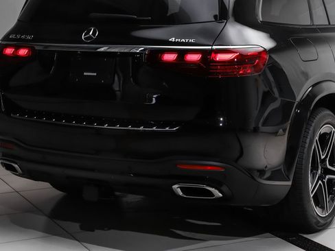 New 2026 Mercedes-Benz GLS 450 4MATIC image 4