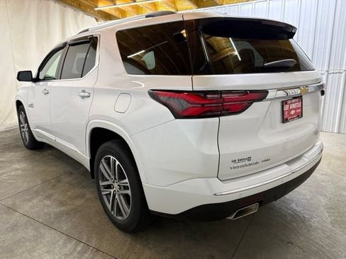 Used 2023 Chevrolet Traverse High Country AWD/4WD image 7