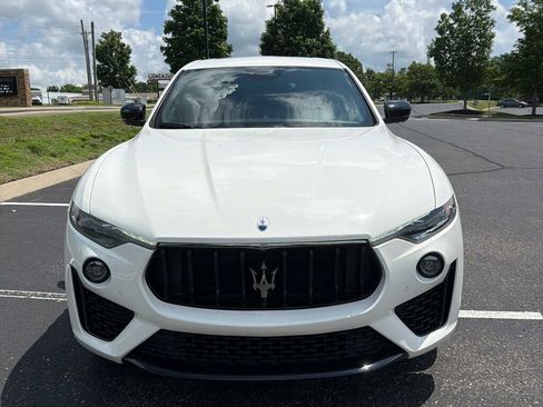 Used 2022 Maserati Levante Modena AWD/4WD image 2