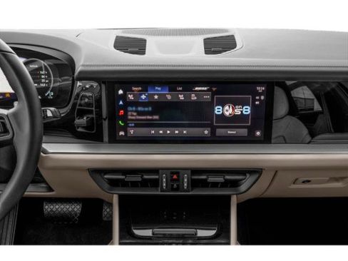 Used 2025 Porsche Cayenne image 12