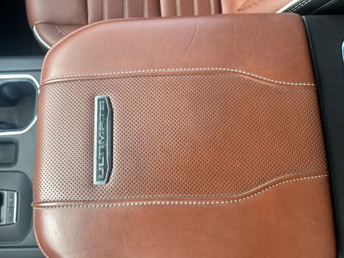 Used 2024 GMC Sierra 2500 Denali Ultimate image 28