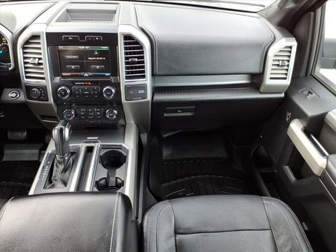 Used 2015 Ford F150 Lariat image 7