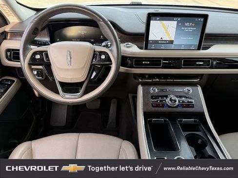 Used 2020 Lincoln Aviator Reserve w/ Elements Package Plus AWD/4WD image 13