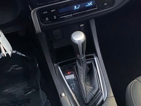 Used 2019 Toyota Corolla LE image 13