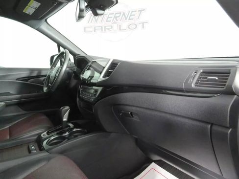 Used 2017 Honda Ridgeline Black Edition image 12