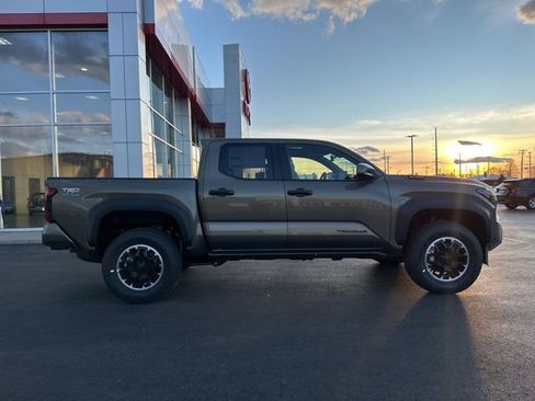 New 2026 Toyota Tacoma TRD Off-Road image 8