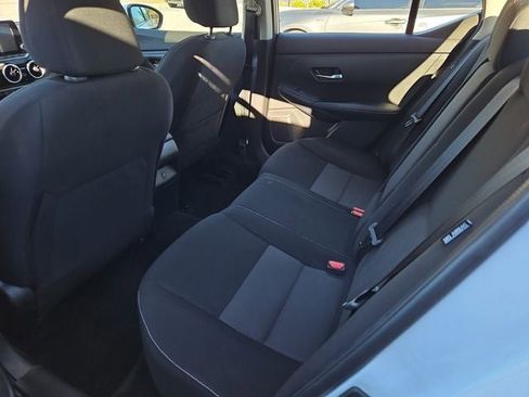 Used 2022 Nissan Sentra SV image 14