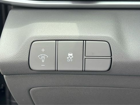 New 2026 Hyundai Elantra Sport w/ Cargo Package FWD image 31