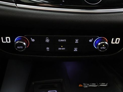 Used 2022 Buick Enclave Essence w/ Experience Buick Package image 59