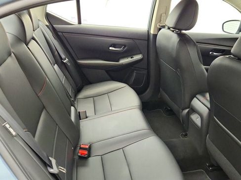 Used 2025 Nissan Sentra SR w/ SR Premium Package FWD image 22