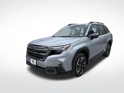 Certified 2025 Subaru Forester Limited AWD/4WD image 7