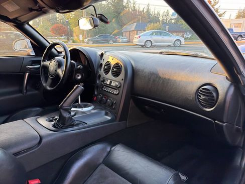 Used 2004 Dodge Viper SRT-10 image 26