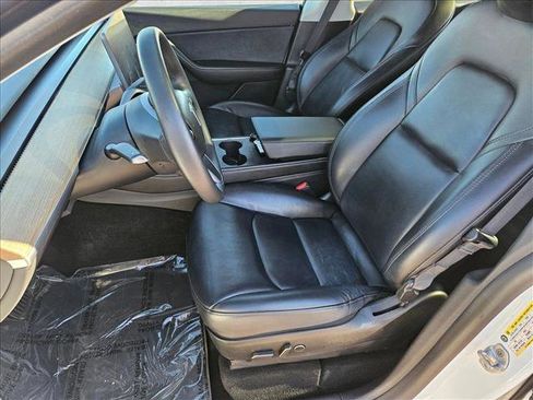 Used 2021 Tesla Model Y Long Range image 16