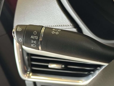 Used 2023 Cadillac XT4 Premium Luxury AWD/4WD image 27