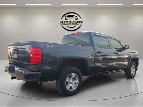 Used 2018 Chevrolet Silverado 1500 LT w/ Texas Edition image 7