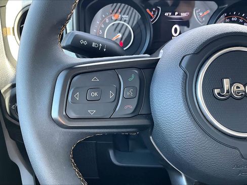 Used 2024 Jeep Wrangler Willys image 21
