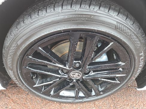 Certified 2026 Toyota Camry SE image 9