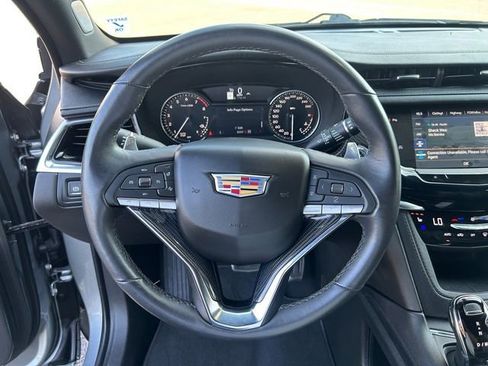Used 2024 Cadillac XT6 Sport image 15