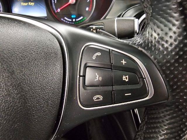 Used 2019 Mercedes-Benz GLC 350e 4MATIC image 12