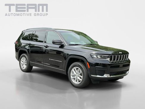 New 2025 Jeep Grand Cherokee L Laredo w/ Luxury Tech Group I AWD/4WD image 1