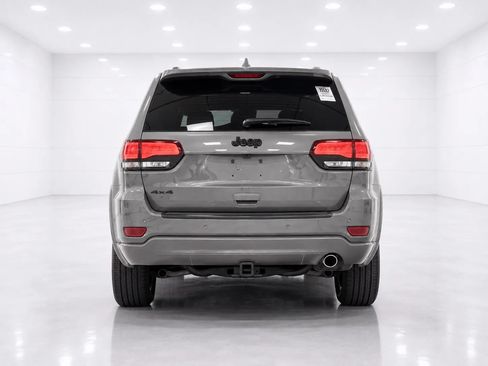 Used 2021 Jeep Grand Cherokee Laredo X AWD/4WD image 4