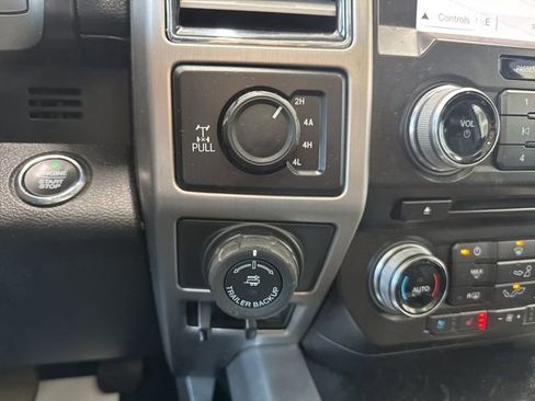 Used 2018 Ford F150 Platinum w/ Equipment Group 701A Luxury AWD/4WD image 28