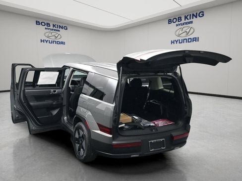 New 2026 Hyundai Santa Fe SE FWD image 17
