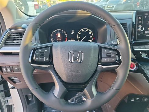 New 2026 Honda Odyssey Touring image 21