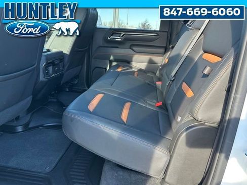 Used 2024 GMC Sierra 2500 AT4 w/ AT4 Premium Plus Package image 9