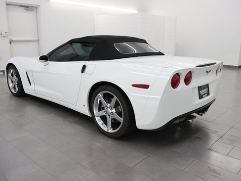 Used 2007 Chevrolet Corvette Convertible w/ Preferred Equipment Group RWD image 6
