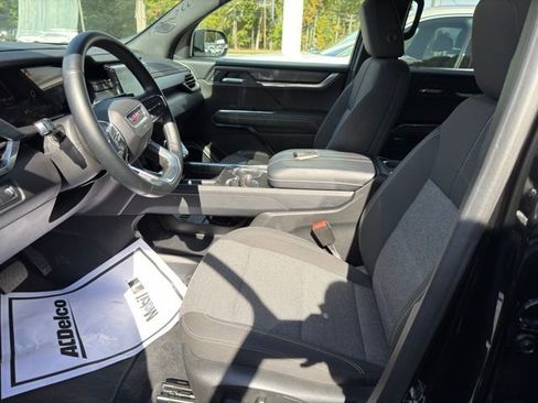 Certified 2025 GMC Acadia Elevation image 11