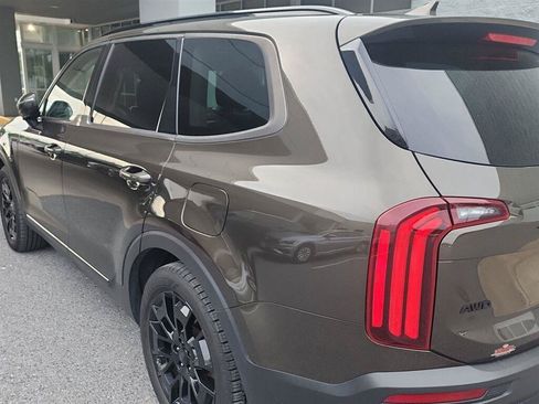 Used 2021 Kia Telluride SX w/ Nightfall Edition Package AWD/4WD image 9