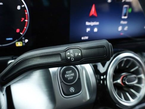 Used 2024 Mercedes-Benz GLB 250 image 19