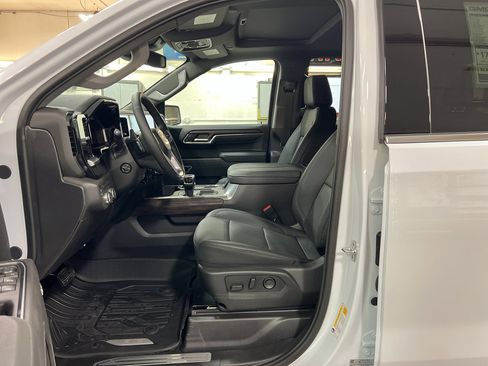 New 2026 GMC Sierra 1500 SLT w/ SLT Premium Plus Package AWD/4WD image 17