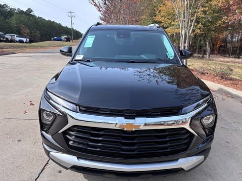 New 2026 Chevrolet TrailBlazer LT w/ Convenience Package FWD image 2