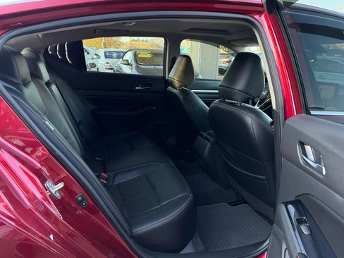 Used 2023 Nissan Altima 2.5 SR w/ SR Premium Package image 20