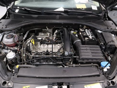 Used 2021 Volkswagen Jetta SE w/ SE Cold Weather Package image 13