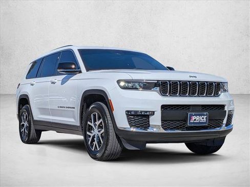 Used 2025 Jeep Grand Cherokee L Limited image 3