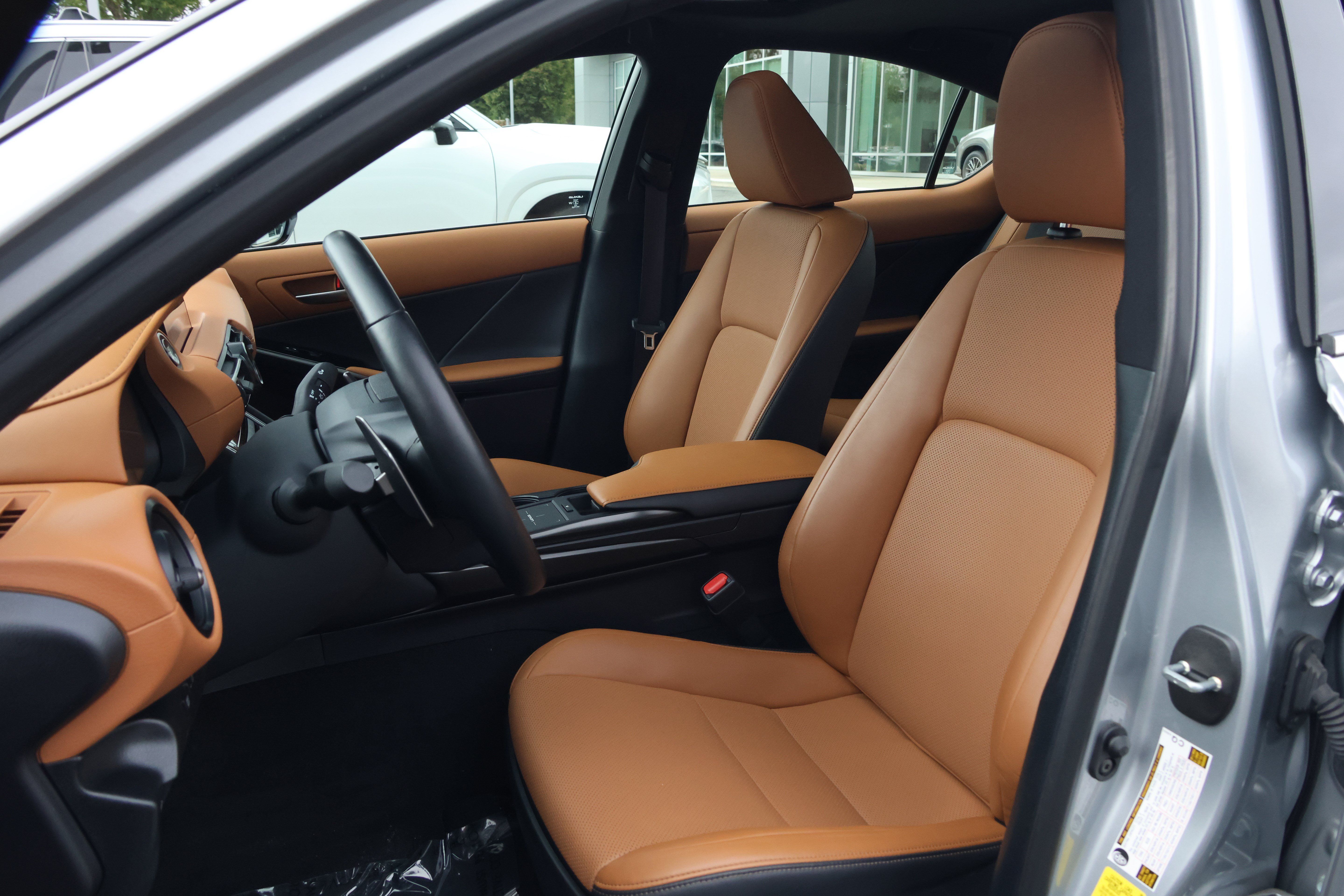 Used 2025 Lexus IS 350 F Sport w/ Accessory Package RWD image 34