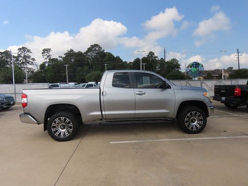 Used 2014 Toyota Tundra SR5 w/ SR5 Upgrade Package RWD image 10