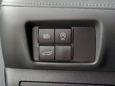 Used 2024 Toyota Highlander XSE FWD image 24