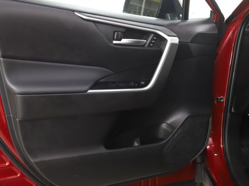 Used 2025 Toyota RAV4 XLE Premium w/ Weather Package AWD/4WD image 21