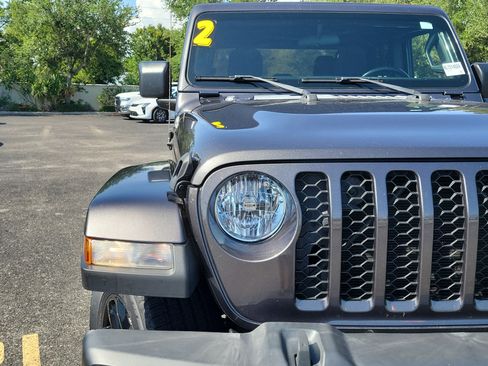 Used 2022 Jeep Gladiator Sport AWD/4WD image 7