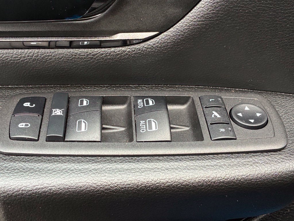 Used 2023 RAM 1500 Big Horn AWD/4WD image 18